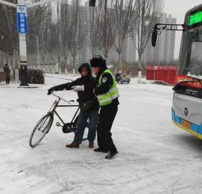 张家口“雪警”来了