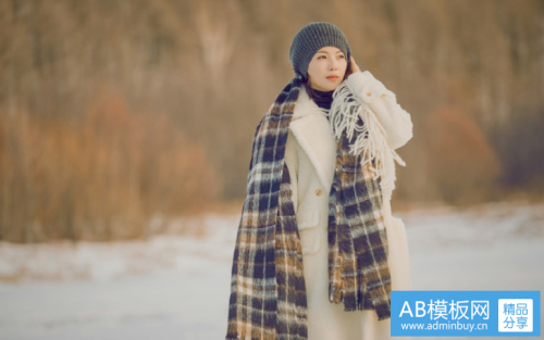 寒冬的暖阳！刘涛的毛绒造型充满着少女般的气